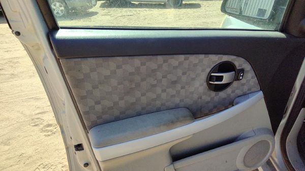 2007-2009 Chevy Equinox Driver Left Front Door Trim Panel With Switch Gray 14B — photo 3