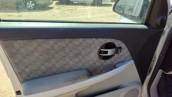 2007-2009 Chevy Equinox Driver Left Front Door Trim Panel With Switch Gray 14B — photo 4