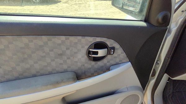2007-2009 Chevy Equinox Driver Left Front Door Trim Panel With Switch Gray 14B — photo 5