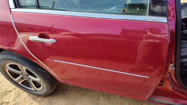 2007 Buick Lucerne Rear Door RH Crimson 86U 25863367 — photo 3