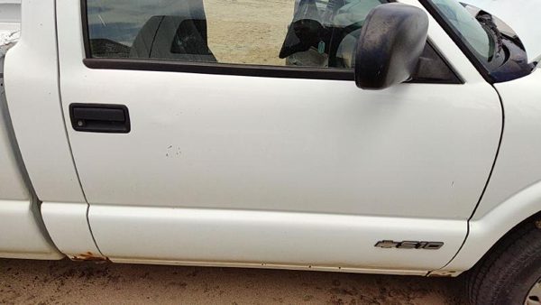 1999 S10/s15/sonoma Truck Front Door RH White 50U — photo 5