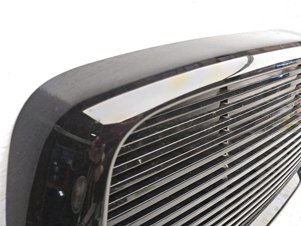 2002 Dodge Ram 1500 Grille Aftermarket — photo 4