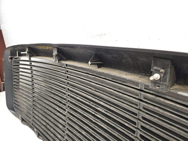 2002 Dodge Ram 1500 Grille Aftermarket — photo 10