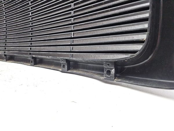2002 Dodge Ram 1500 Grille Aftermarket — photo 13