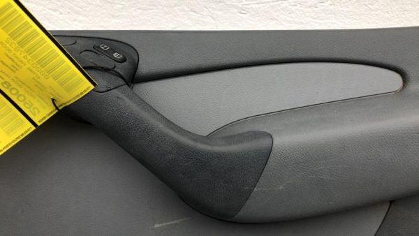 03-06 Dodge Van 3500 Passenger Right Front Inside Door Trim Panel With Switches — photo 4