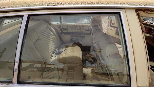 1980-1984 Cadillac Deville Passenger Right Rear Side Window Door Glass Oem Back — photo 2