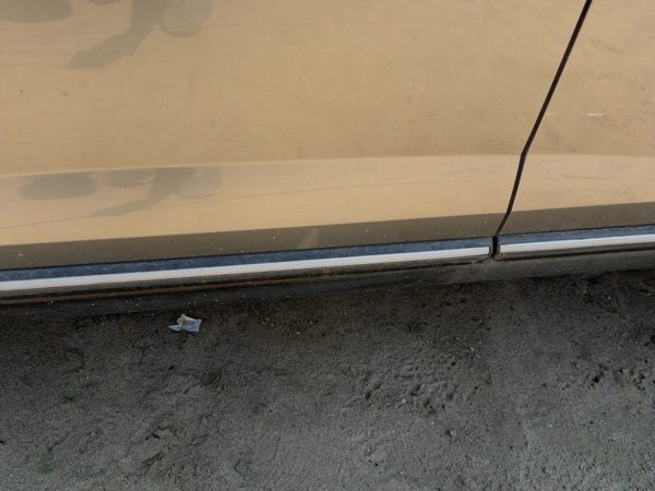 2003-2005 Infinity Fx45 Driver Left Front Moulding From Door Oem Trim Strip — photo 2