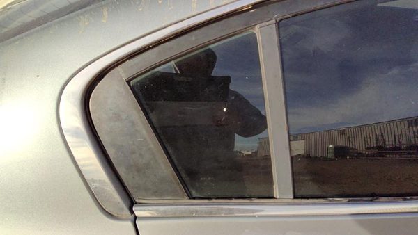 07-12 Nissan Altima Passenger Right Rear Vent Window Back Door Glass With Frame — photo 3