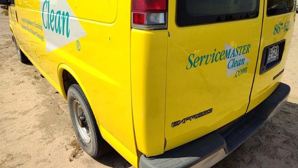 1996-2002 Express Van 2500 Driver Left Rear Moulding On Quarter Panel Oem Yellow — photo 1
