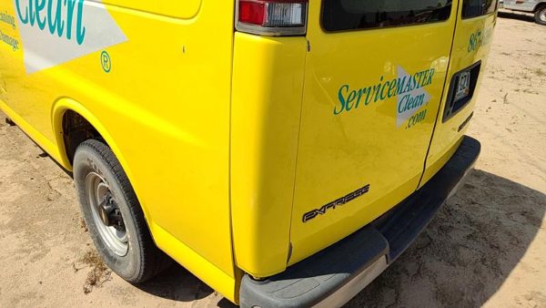 1996-2002 Express Van 2500 Driver Left Rear Moulding On Quarter Panel Oem Yellow — photo 3