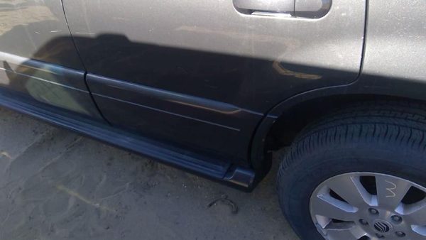2007 Mercury Mountaineer Rear Door LH Charcoal G5 — photo 2