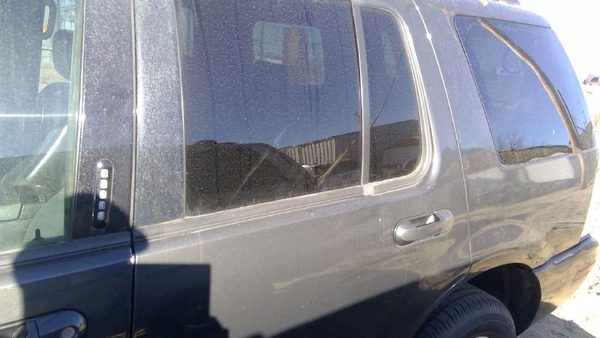 2007 Mercury Mountaineer Rear Door LH Charcoal G5 — photo 6