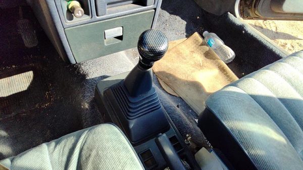 86 Camry Floor Shifter Lever With Cables Shift Unit 5 Speed Manual Transmission — photo 3