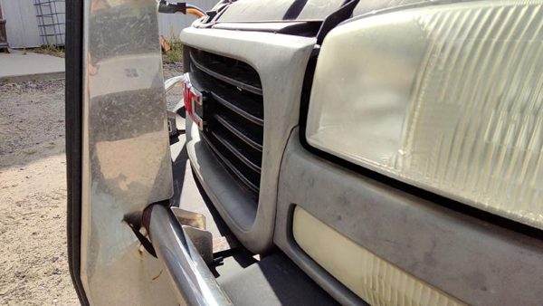 2002 GMC Sierra 2500 HD Grille 4DR — photo 4