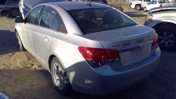 2013 Chevrolet Cruze — vehicle photo 5