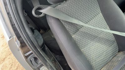 03-07 Ion Passenger Right Front Seat Belt Retractor Oem Shoulder Black 19E
