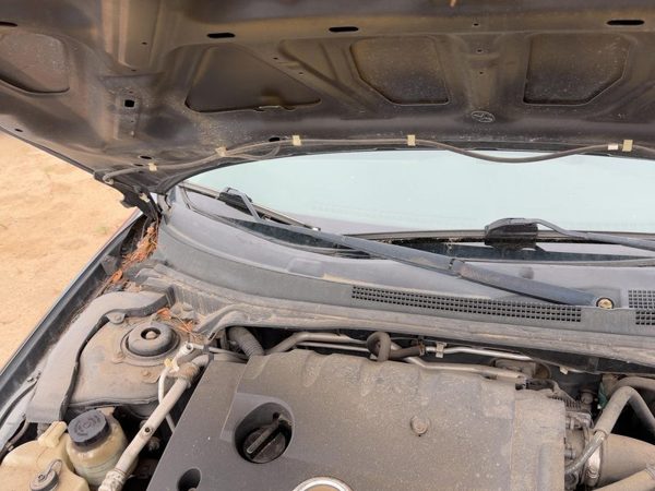 2005 Nissan Altima Windshield Wiper Cowl Vent Trim Panel Oem Cover — photo 2