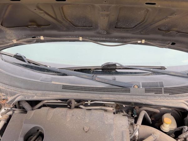 2005 Nissan Altima Windshield Wiper Cowl Vent Trim Panel Oem Cover — photo 4