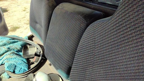 2000 2001 Dodge Ram 1500 Center Floor Console Assembly Jump Seat Oem Gray — photo 3