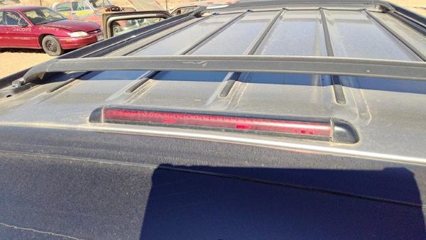 1998-2001 Olds Bravada Third Brake Light Middle Lamp Oem — photo 2