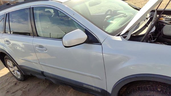 2012 Subaru Legacy Front Door RH 7J Satin White — photo 1