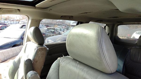 2005-2007 Honda Odyssey Pair Of Front Headrests Oem Left Right Set Seat — photo 1