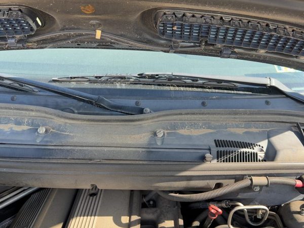 2000-2006 Bmw X5 Windshield Wiper Cowl Vent Trim Panel Oem Cover E53 — photo 3