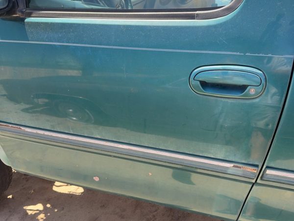 1998 Ford F-150 Front Door LH Pacific Green Ps — photo 1