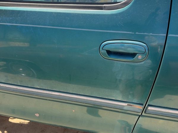 1998 Ford F-150 Front Door LH Pacific Green Ps — photo 3