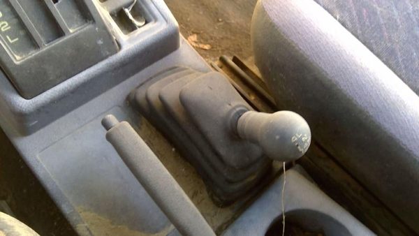 96 Geo Tracker 4x4 Shifter Lever Assembly With Linkage Oem 4wd T Case Shift Unit — photo 4