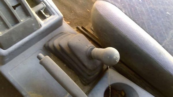 96 Geo Tracker 4x4 Shifter Lever Assembly With Linkage Oem 4wd T Case Shift Unit — photo 8