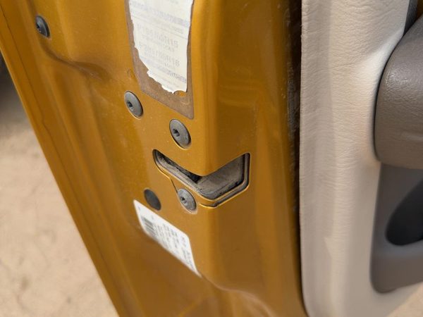 2002-2010 Chrysler Pt Cruiser Driver Left Front Door Latch With Rods/Cables Oem — photo 3
