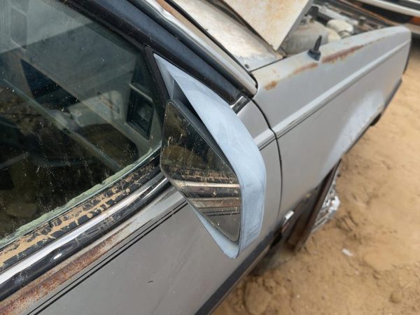 1982-1984 Pontiac Sunbird Passenger Right Manual Side Mirror Door Mounted Oem — photo 3
