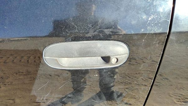 2002-2009 Chevy Trail Blazer Driver Left Front Outside Door Handle Oem Black — photo 2