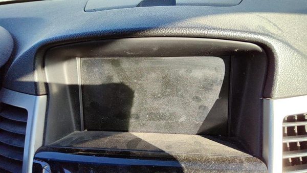 2013 Chevy Cruze Stock Radio Oem Dash Display Screen 84072465 — photo 4