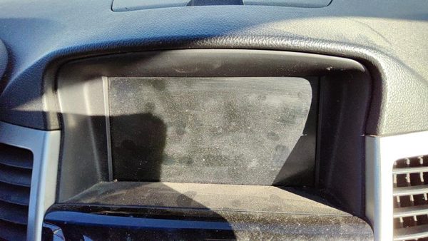 2013 Chevy Cruze Stock Radio Oem Dash Display Screen 84072465 — photo 3