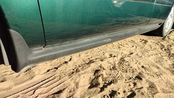 2000-2007 Ford Taurus Driver Left Lower Rocker Panel Moulding Side Skirt Oem — photo 1
