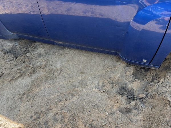 06-07 Hhr Right Lower Rocker Panel Moulding Ls 4D Sport Wagon Daytona Blue 69U — photo 1