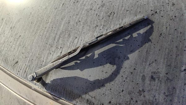 01-02 Chrysler Pt Cruiser Back Glass Wiper Arm Rear Window Blade Liftgate Hatch — photo 1