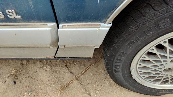 88-91 Olds Cutlass Calais Passenger Right Moulding From Fender Oem Trim Strip — photo 2