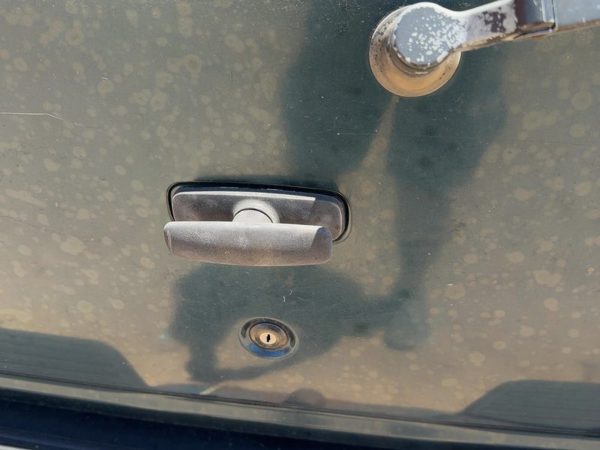 91-94 Ford Explorer 2 Dr Rear Lift Gate Handle Hatch Handle OEM — photo 1