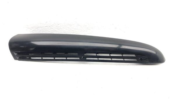 1992-1999 Chevy Suburban Passenger Right Rear Moulding On Corner Panel Oem — photo 6