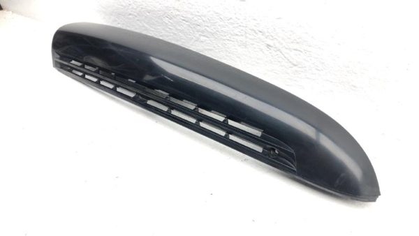 1992-1999 Chevy Suburban Passenger Right Rear Moulding On Corner Panel Oem — photo 4