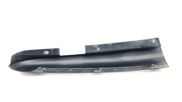 1992-1999 Chevy Suburban Passenger Right Rear Moulding On Corner Panel Oem — photo 10