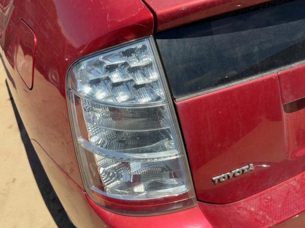 2004-2009 Toyota Prius Driver Left Tail Light Brake Lamp Oem Rear Hatchback — photo 1