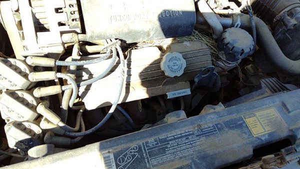 1993 Buick Lesabre Front Valve Cover Oem 3.8L — photo 1