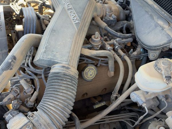 1990-2002 Lincoln Town Car Valve Cover Oem 4.6L — photo 1