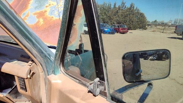 1988 Ford F150 Front Vent Glass/window RH Passenger Right Window Small Door — photo 4