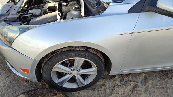2011-2016 Chevy Cruze Driver Left Front Fender Oem Silver Gan 95092194 — photo 2