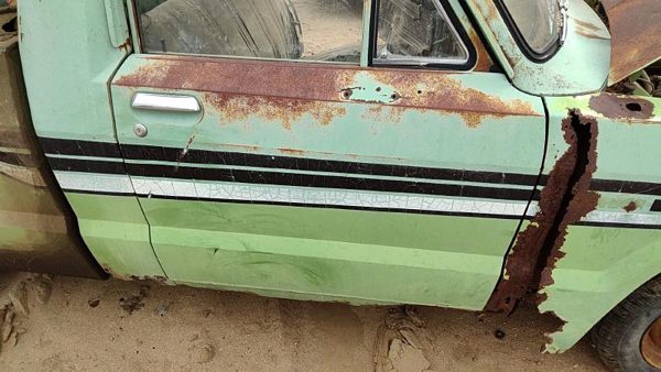 1977 Ford Courier Front Door RH Green — photo 2